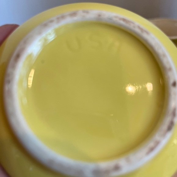 Vintage USA Covered Sugar Bowl and Creamer Set - Picture 9 of 10